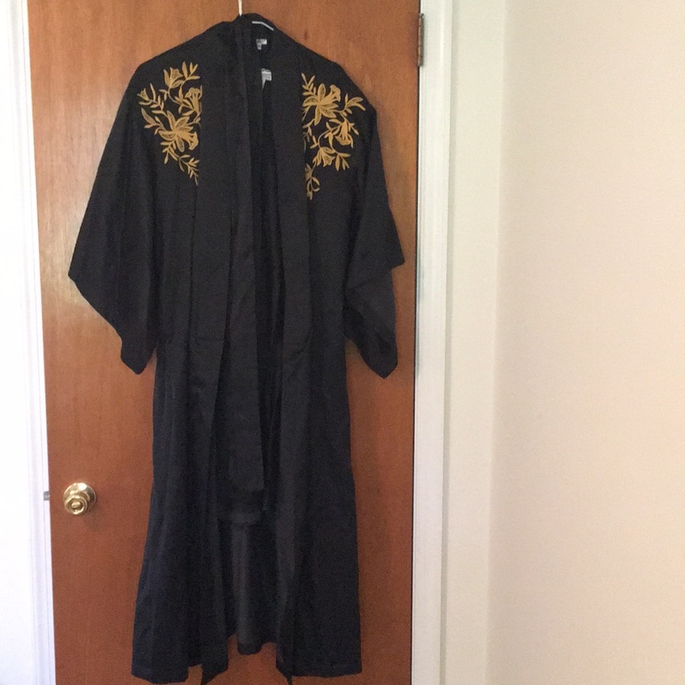 Long black silk robe and nightgown never worn
